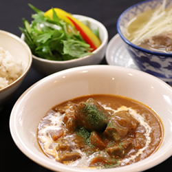 牛たんシチュー定食